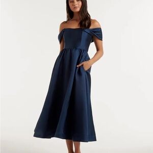 Evernew Dress - Off the Shoulder Navy